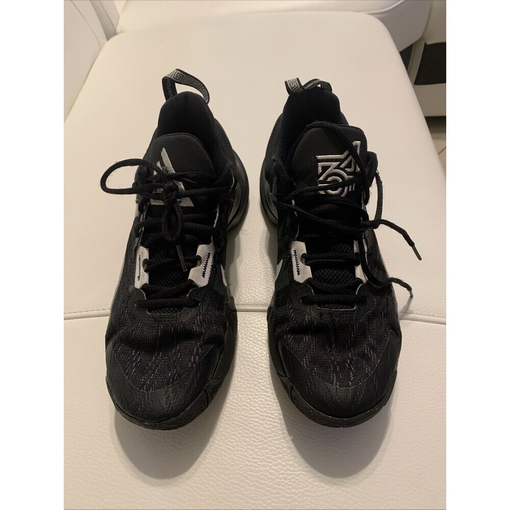 Nike Giannis Immortality Men’s 2 Black Holographic Swoosh 2023- DM0825-002 Sz 9